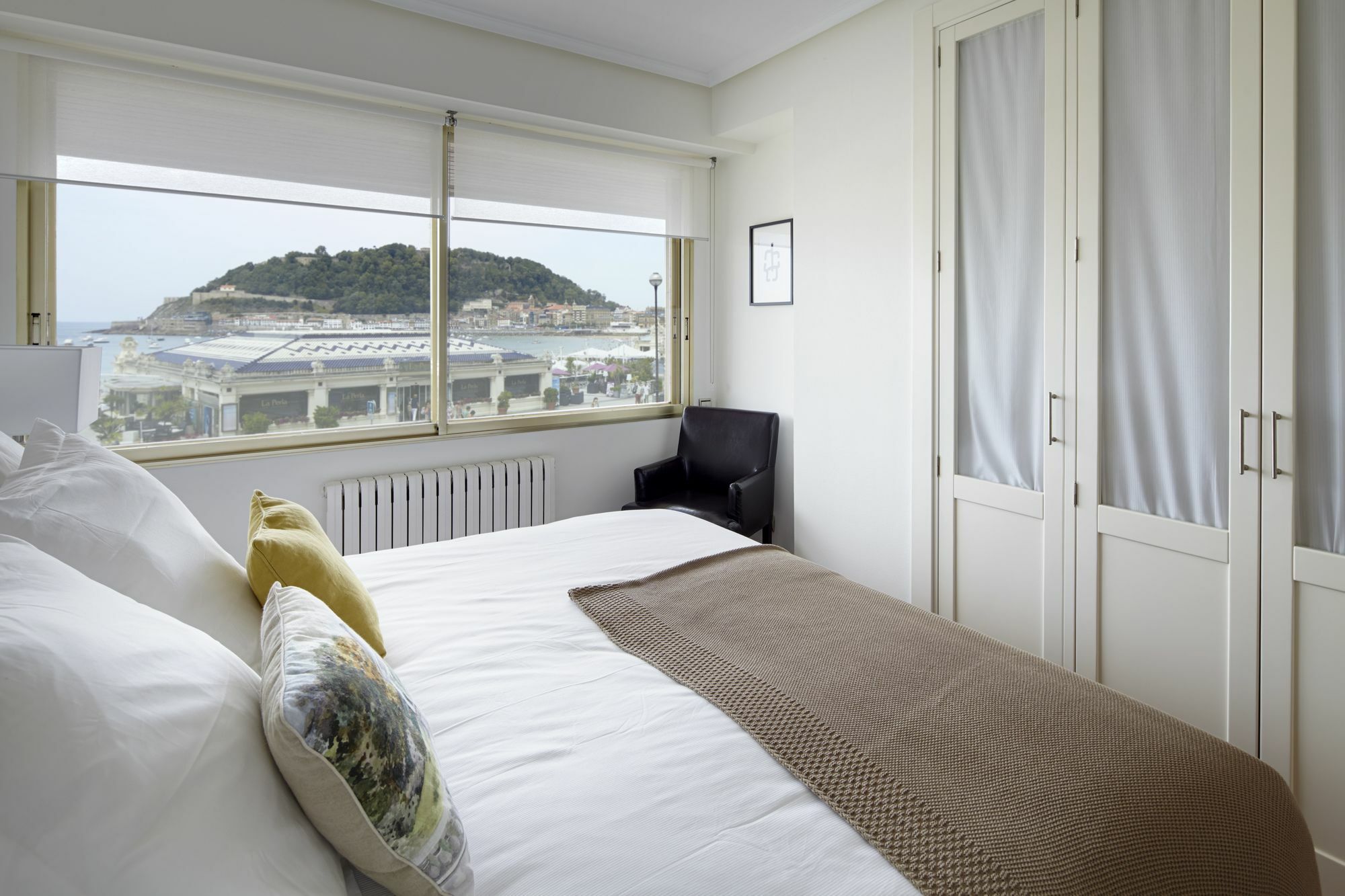 Playa De La Concha 3 Apartment By Feelfree Rentals Сан Себастиан Екстериор снимка