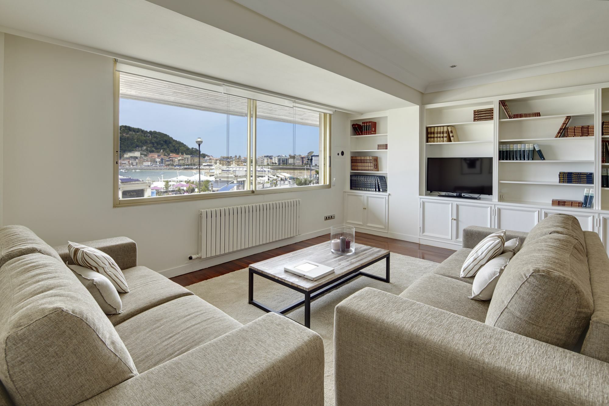 Playa De La Concha 3 Apartment By Feelfree Rentals Сан Себастиан Екстериор снимка